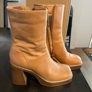 Steve Madden Tan Heeled Boots